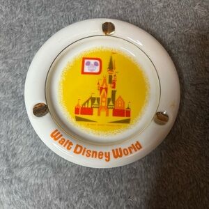 Vintage Walt Disney World Ashtray 5" 1970's Mickey Mouse  Made in Japan
